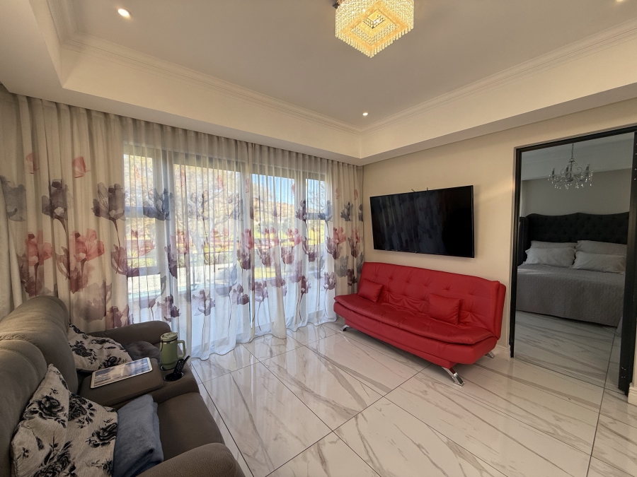 5 Bedroom Property for Sale in The Islands Estates North West